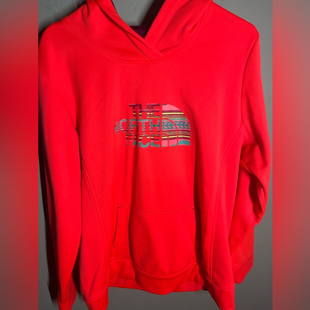Cute comfy north face hoodie